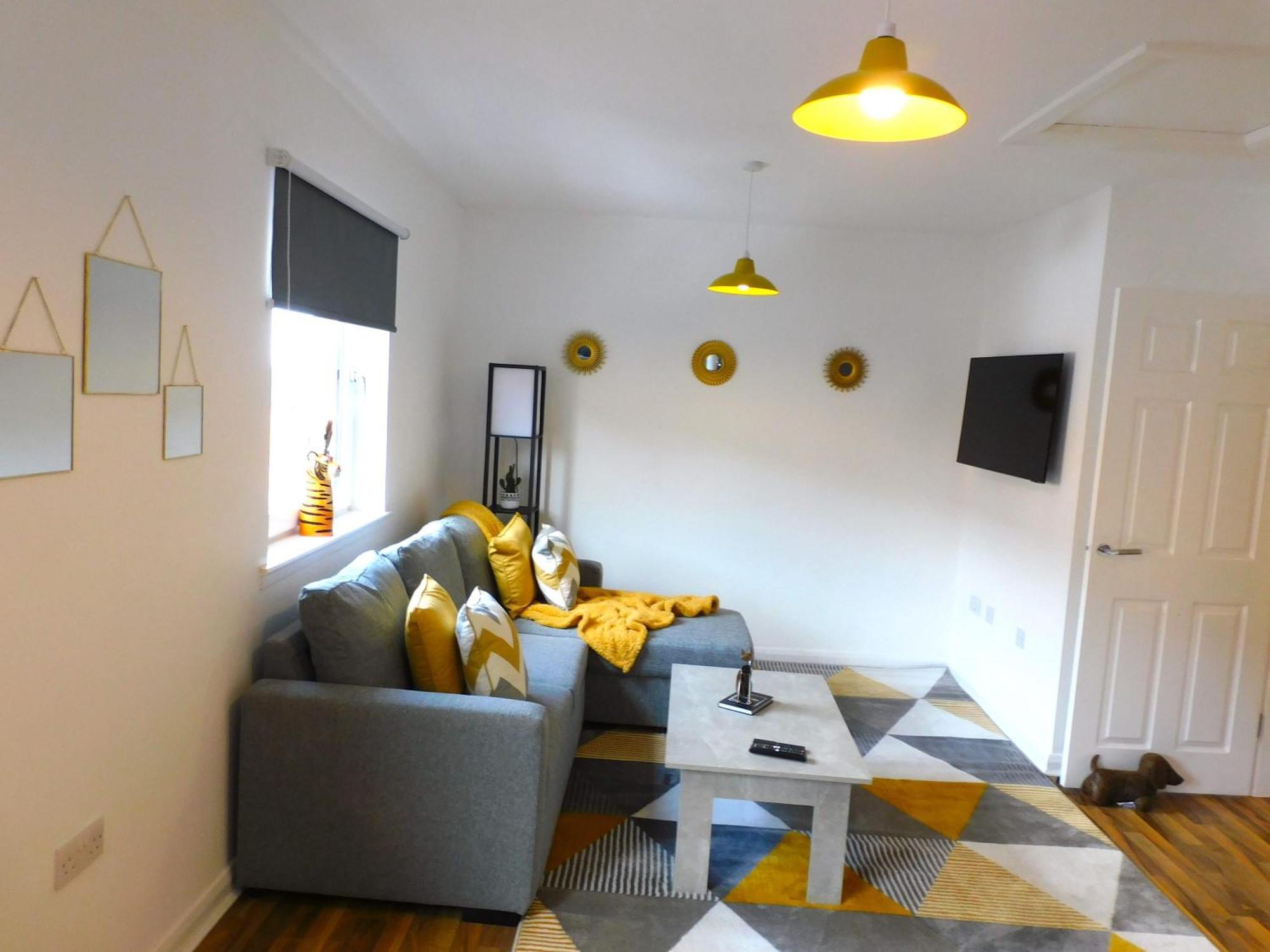 Newly Refurbished 1 Bed Apt In Hamilton Close To Station And Local Amenities Екстер'єр фото