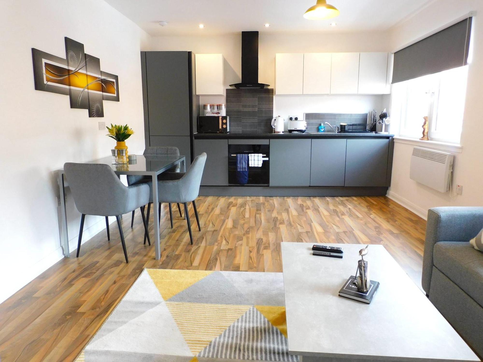 Newly Refurbished 1 Bed Apt In Hamilton Close To Station And Local Amenities Екстер'єр фото